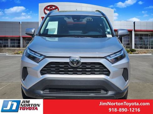Used 2024 Toyota RAV4 XLE w/ Convenience Package FWD image 2