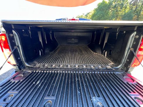 Used 2019 Chevrolet Colorado LT image 23