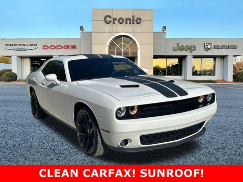 Used 2019 Dodge Challenger SXT w/ Blacktop Package image 1