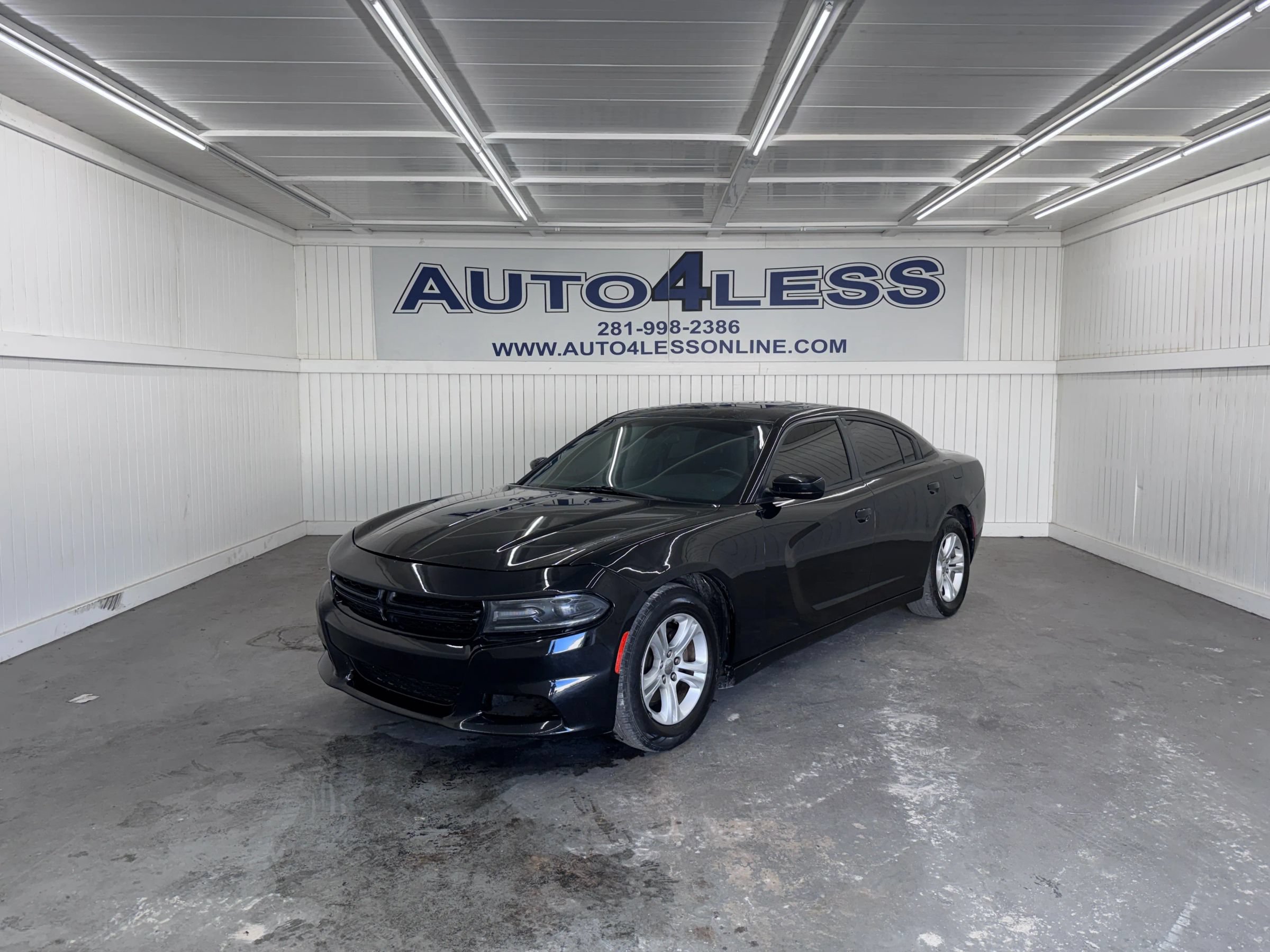 Used 2019 Dodge Charger SXT w/ Leather Interior Group RWD image 1