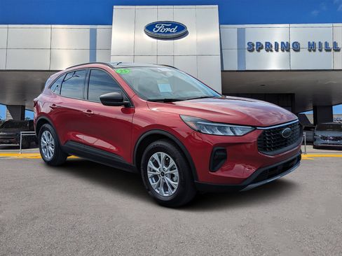 Certified 2025 Ford Escape Active FWD image 1