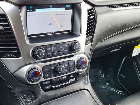 Used 2020 Chevrolet Suburban Premier AWD/4WD image 22