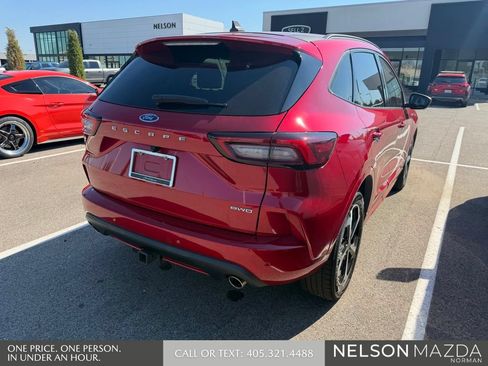 Used 2023 Ford Escape ST-Line Select w/ Tech Pack #2 AWD/4WD image 6
