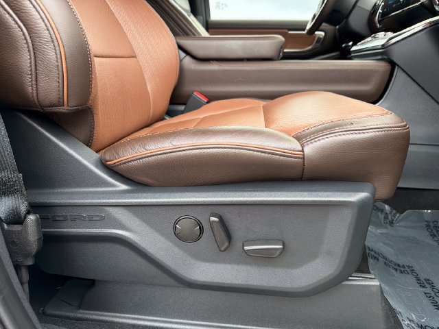 Used 2025 Ford Expedition Max King Ranch AWD/4WD image 30