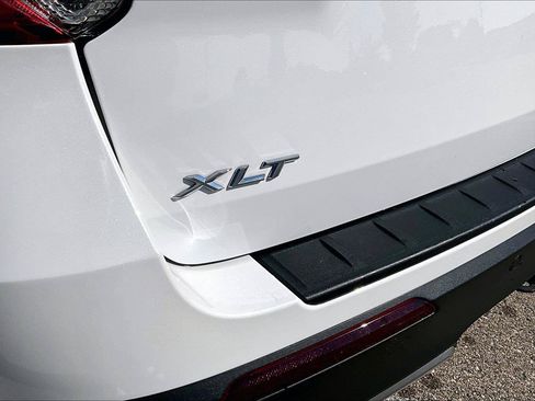Certified 2023 Ford Explorer XLT w/ Equipment Group 202A AWD/4WD image 9