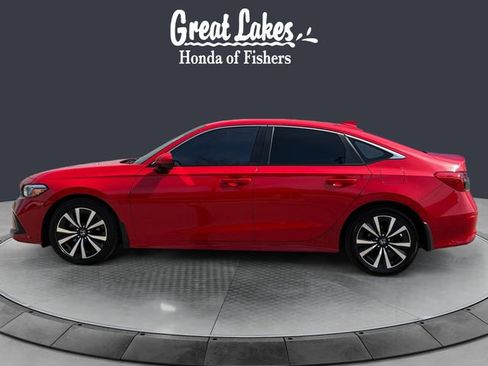 Used 2024 Honda Civic EX image 2