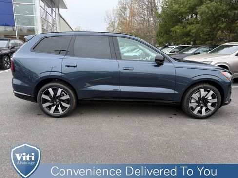 New 2026 Volvo EX90 Plus AWD/4WD image 9