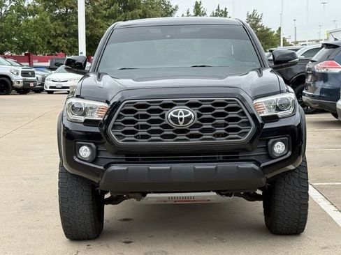 Used 2020 Toyota Tacoma TRD Off-Road AWD/4WD image 7