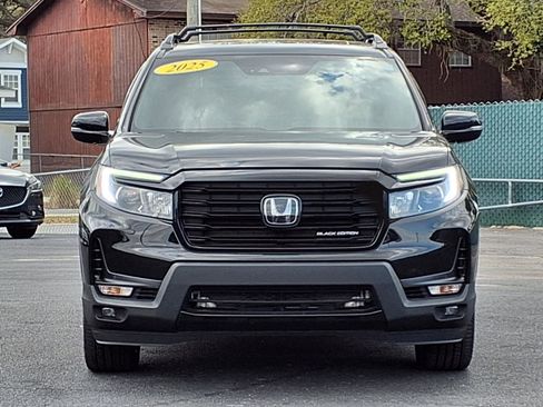 Used 2025 Honda Passport Black Edition image 2