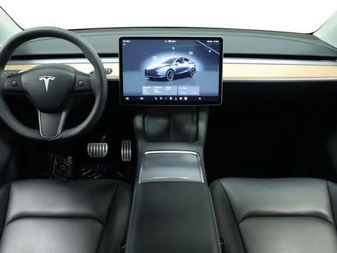 Used 2024 Tesla Model Y Performance AWD/4WD image 13