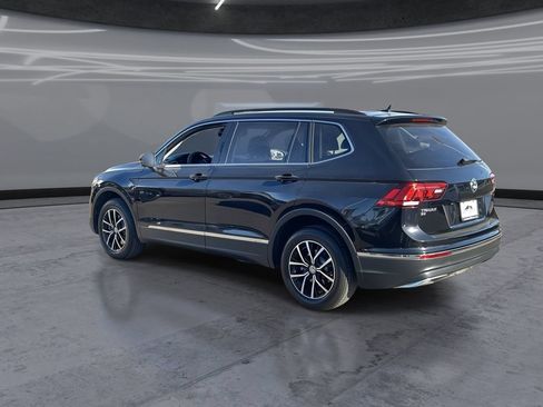 Used 2021 Volkswagen Tiguan SE FWD image 4