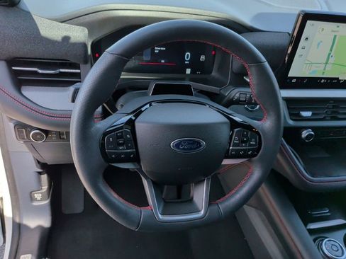 Used 2025 Ford Explorer ST-Line image 17