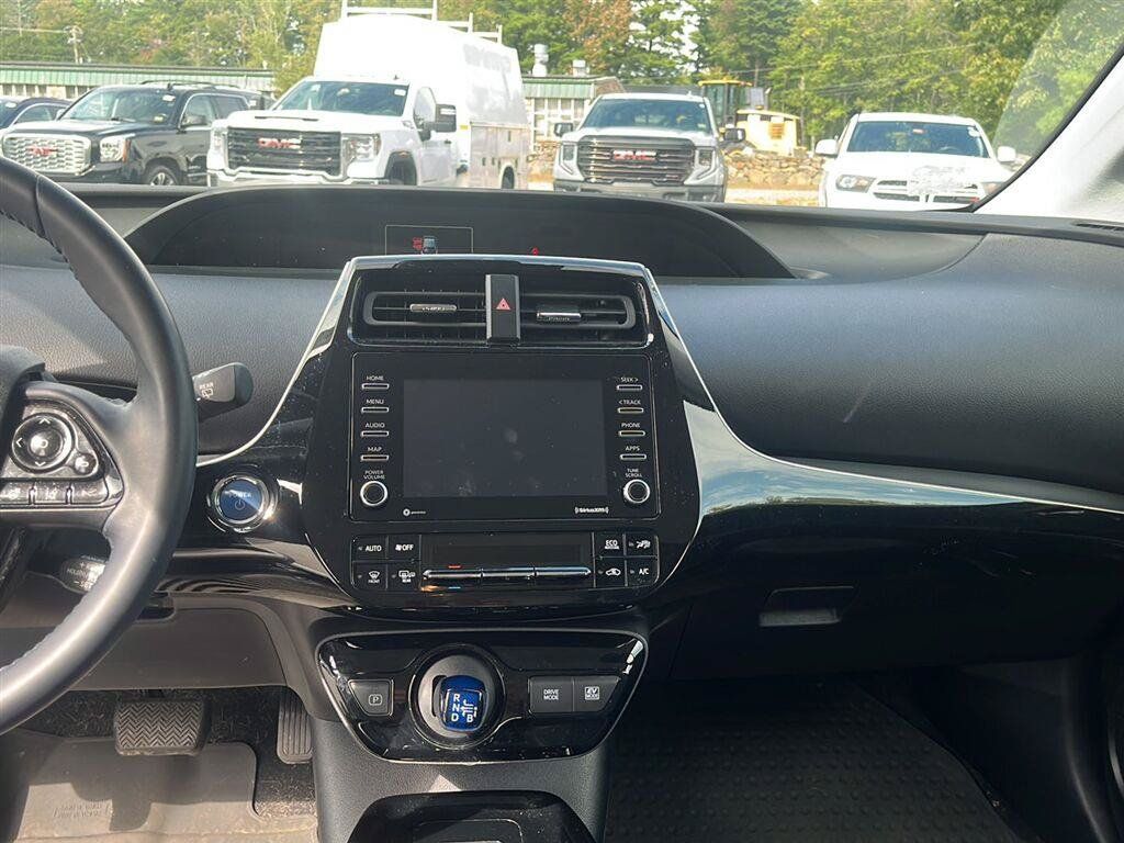 Used 2022 Toyota Prius AWD image 16