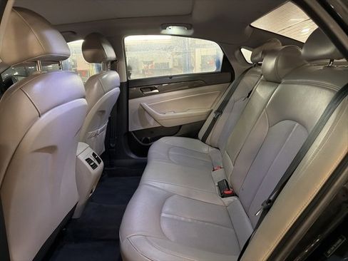 Used 2019 Hyundai Sonata Limited w/ Ultimate Package 04 image 16