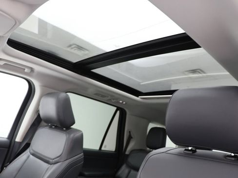 Used 2025 Ford Expedition Active image 17