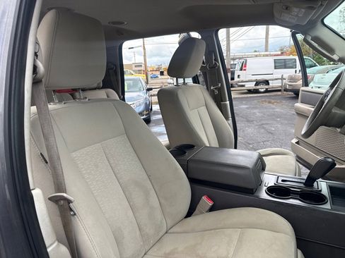 Used 2011 Ford Expedition XLT image 14