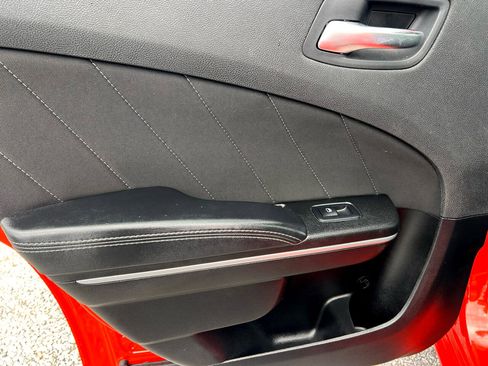 Used 2022 Dodge Charger SXT image 15