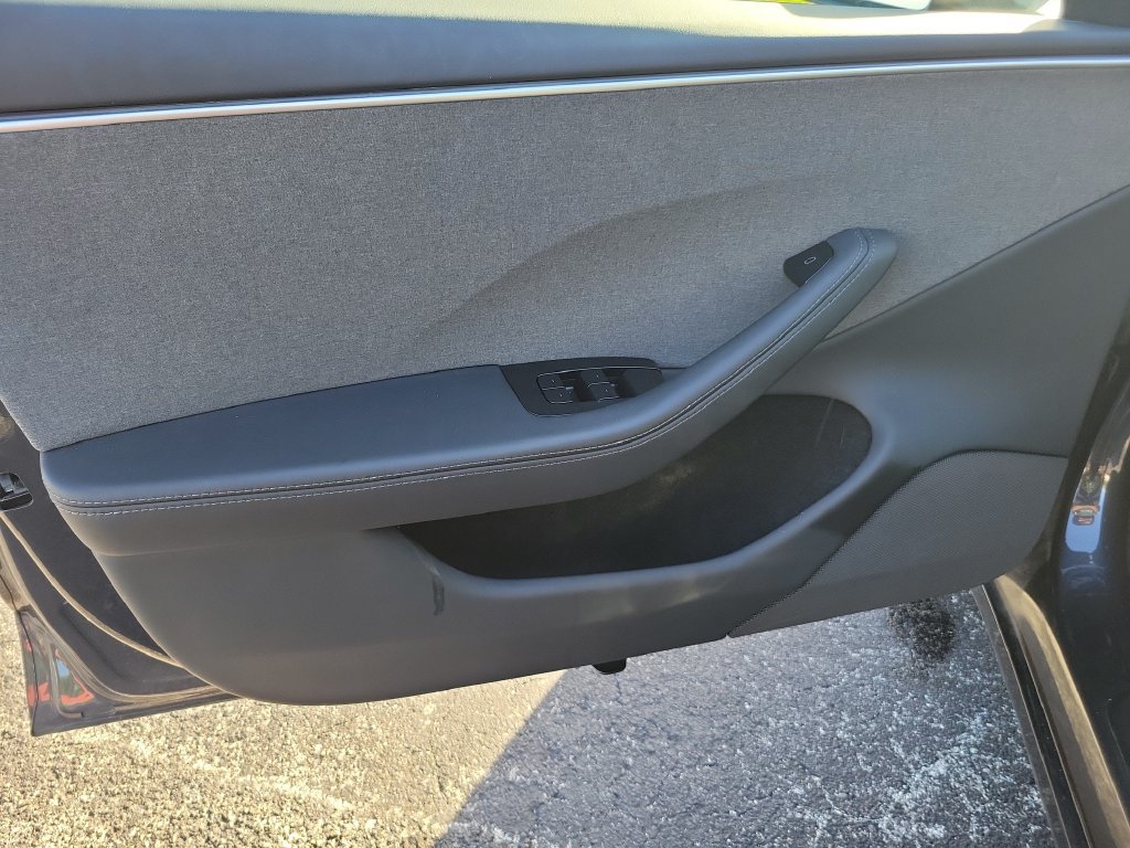 Used 2025 Tesla Model 3 RWD image 19