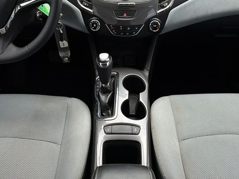 Used 2019 Chevrolet Cruze LS w/ LS Convenience Package FWD image 22