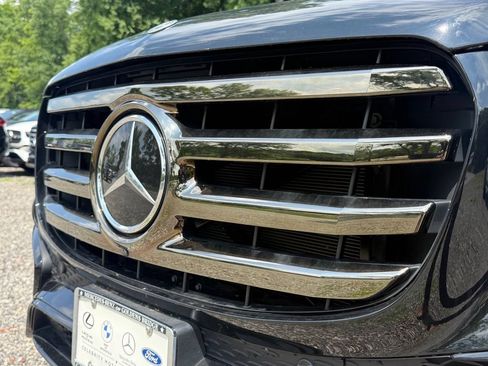 Used 2026 Mercedes-Benz GLS 450 4MATIC image 15