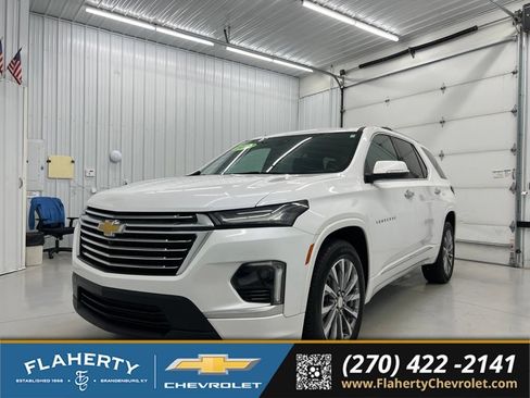 Used 2023 Chevrolet Traverse Premier AWD/4WD image 6