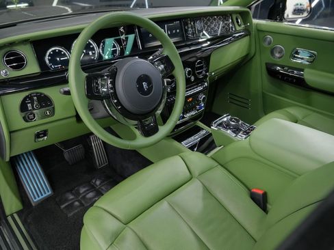 Used 2023 Rolls-Royce Phantom Sedan w/ The Phantom Package image 72