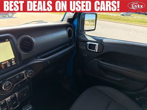 Used 2022 Jeep Wrangler Unlimited Sport AWD/4WD image 15
