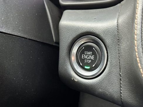 Used 2024 GMC Yukon XL AT4 w/ Technology Package AWD/4WD image 27