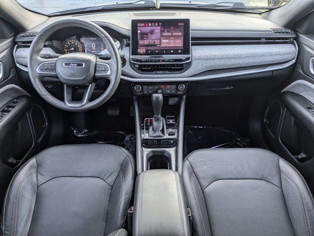 Certified 2023 Jeep Compass Latitude w/ Sun and Sound Group AWD/4WD image 16