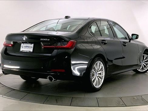 Certified 2023 BMW 330e w/ Convenience Package image 12