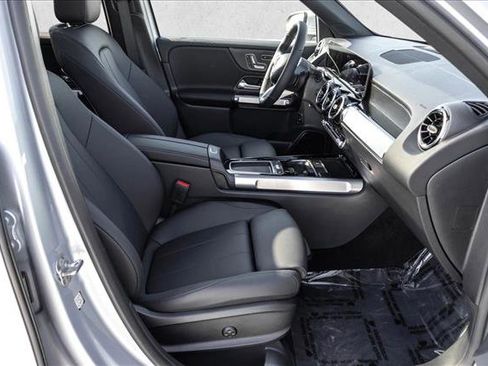 New 2026 Mercedes-Benz GLB 250 4MATIC image 24