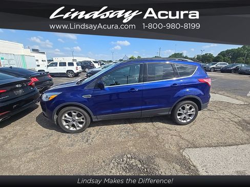 Used 2016 Ford Escape SE w/ SE Leather Comfort Package FWD image 2
