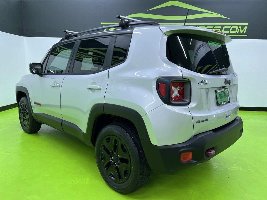 Used 2018 Jeep Renegade Trailhawk AWD/4WD image 7