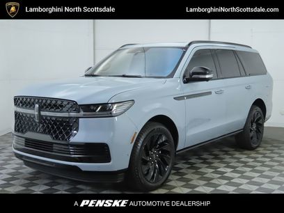 Used 2025 Lincoln Navigator Reserve w/ Jet Appearance Package