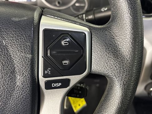 Used 2015 Toyota Tundra SR5 w/ SR5 Upgrade Package AWD/4WD image 18