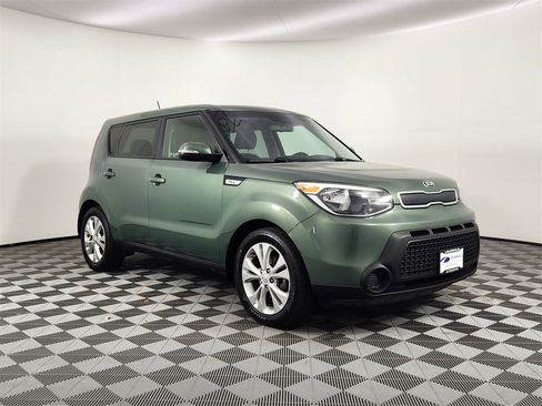 Used 2014 Kia Soul + image 6