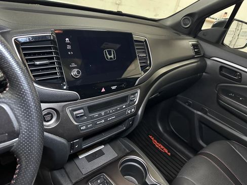 Used 2022 Honda Passport TrailSport image 45
