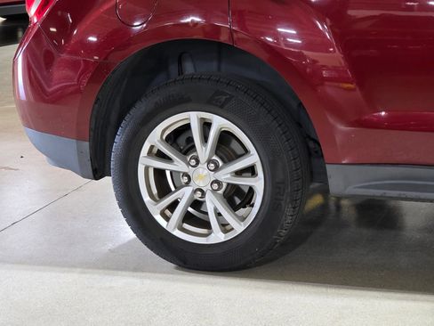 Used 2017 Chevrolet Equinox LT w/ Convenience Package FWD image 9