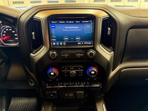 Used 2021 Chevrolet Silverado 1500 RST image 16