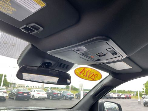 Used 2024 Toyota Tacoma SR image 28