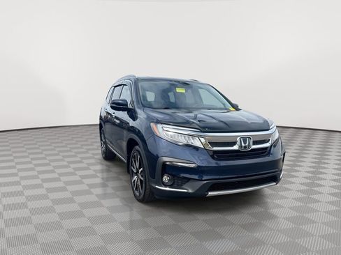 Used 2022 Honda Pilot Touring image 3