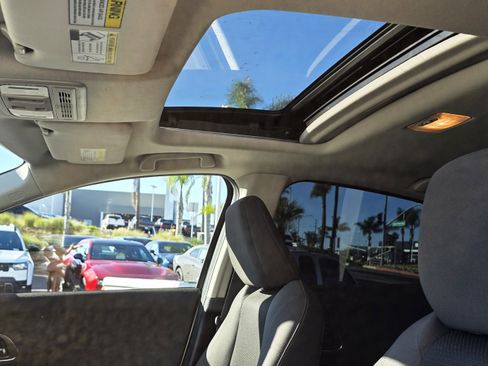 Used 2021 Honda HR-V EX image 17