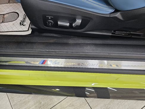 Used 2021 BMW M4 Competition w/ Executive Package image 31