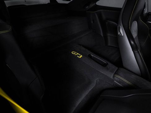 Used 2019 Porsche 911 GT3 RWD image 19