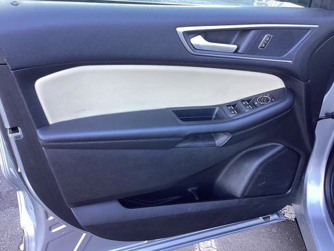 Used 2024 Ford Edge SEL image 20