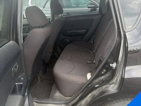 Used 2013 Kia Soul FWD image 12