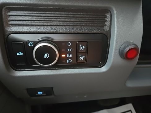 Used 2024 Ford F350 XLT w/ 360-Degree Camera Package image 56