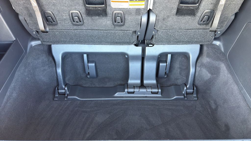 Used 2026 Toyota Sienna XLE FWD image 21