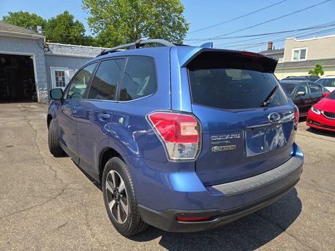 Used 2017 Subaru Forester 2.5i Limited AWD/4WD image 8