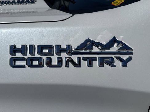 Used 2022 Chevrolet Silverado 1500 High Country image 39